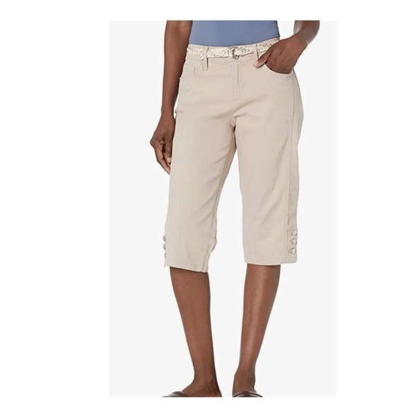 NWT Gloria Vanderbilt Belt Skimmer Capris Slimming 24W $50 - Picture 5 of 10